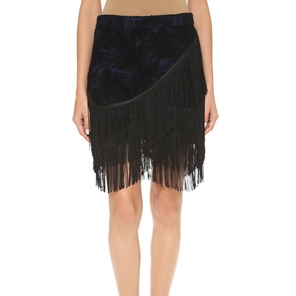 Rebecca Minkoff Dresses & Skirts - Rebecca Minkoff Fringe Skirt/ Size 4